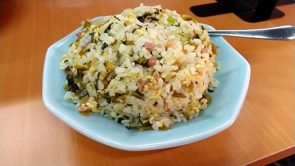 「高菜炒飯（ラーメンとセットで７７０円）」@台湾料理  龍福園の写真