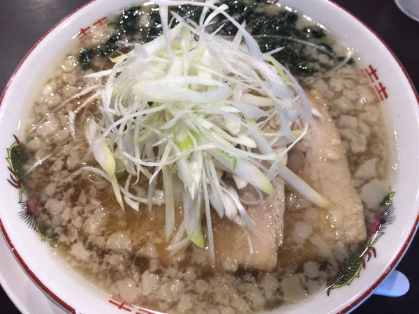 「あおさらぁ麺+無料背脂900円」@らぁ麺 まえ田の写真