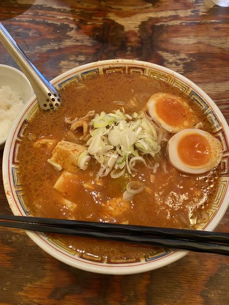 「デビルメン味玉　小ライス」@らーめん 田中家の写真