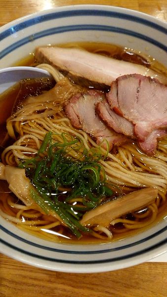 「中華そば【醤油】750円税込」@ROOSTERの写真