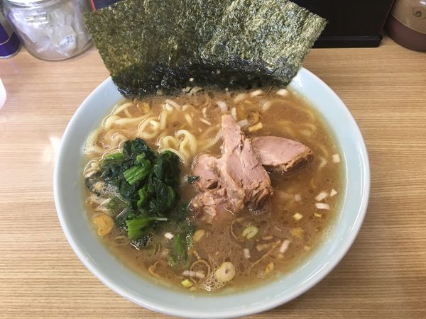 「ラーメン+丸トロにんにく」@奥津家の写真