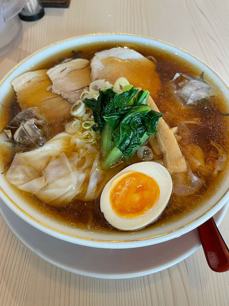 「冷やしワンタンメン」@ワンタンメンの満月 三鷹店の写真