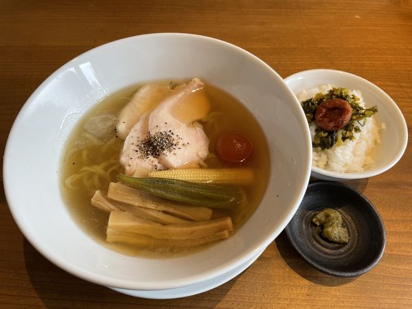 「冷やし塩ラーメン900円」@鯛骨らぁ麺 あぐらの写真