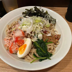 だしラー油の肉玉まぜそば（大盛り）990円