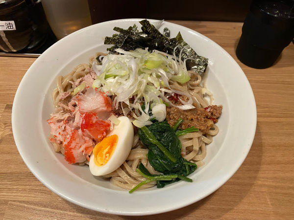 「だしラー油の肉玉まぜそば（大盛り）990円」@すごくおいしいまぜそばができたのでぜひともあなたに食べてほしいの写真