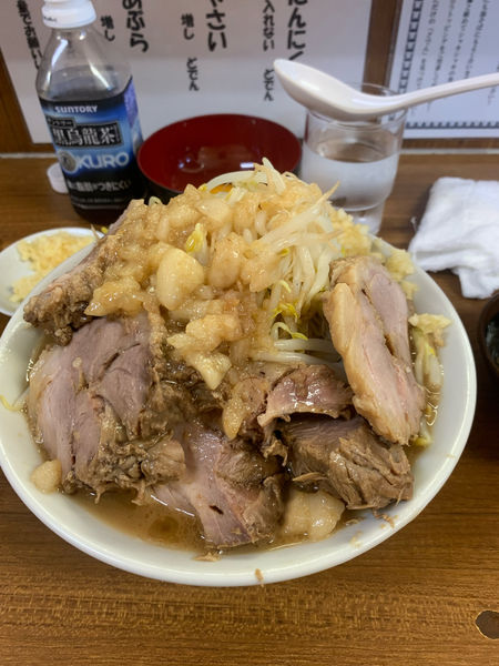 「ラーメン半分」@ラーメンの店 どでん 北浦和店の写真