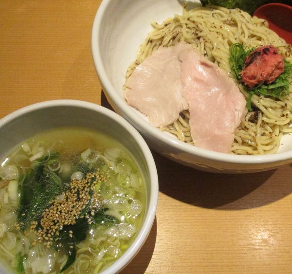 「＜夏限定＞しそ昆布和え梅生姜つけ麺（並）1000円」@生姜醤油専門 我武者羅 幡ヶ谷本店の写真