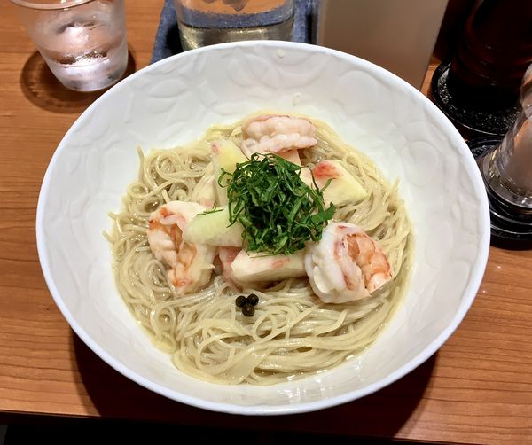 「桃の冷やしらぁ麺」@支那そばや 東京ラーメンストリート店の写真