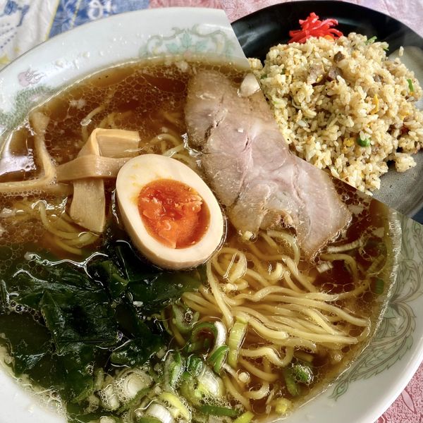 「中華ラーメン＋チャーハンセット」@わらべ食堂の写真
