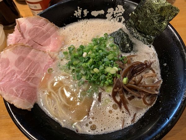 「豚骨ラーメン」@博多一瑞亭 三田店の写真