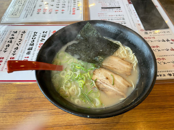 「豚骨ラーメン」@博多ラーメン 本丸亭 刈谷店の写真
