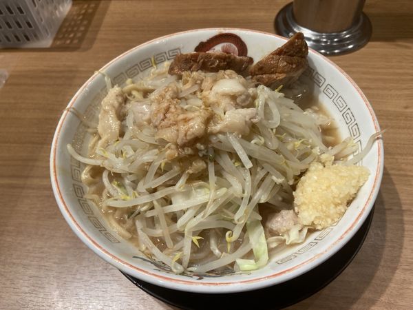 「小ラーメン　ニンニクアブラカラメ」@豚山 上野店の写真