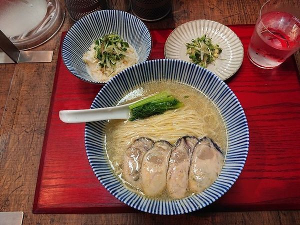 「広島県産 牡蠣の冷やし塩蕎麦＆薬味ご飯」@神保町黒須の写真