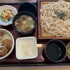 和食レストラン とんでん 狭山ケ丘店の画像