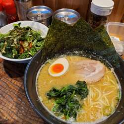 半蔵らーめん+ピリ辛ひき肉ご飯