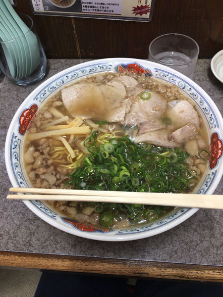 「中華そば特盛背脂多め」@つたふじ 福山支店の写真