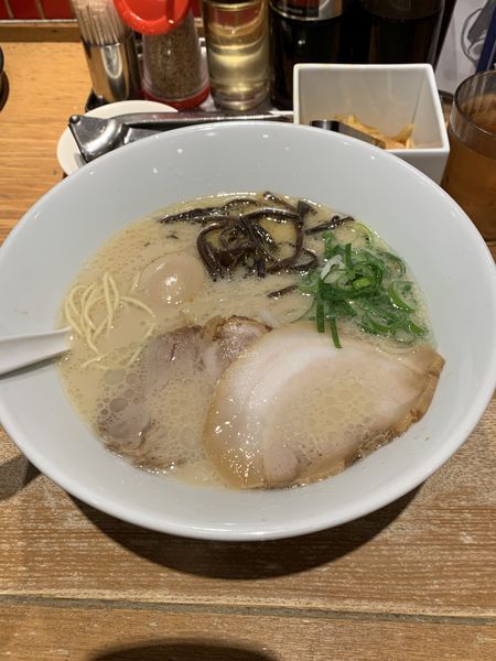 「玉子白丸 900円」@博多一風堂 大宮店の写真