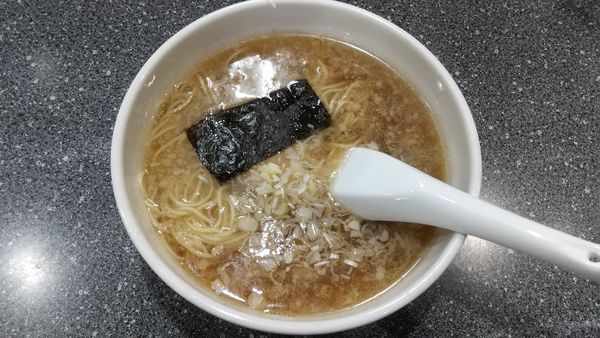 「醤油らーめん800円」@丸富の写真