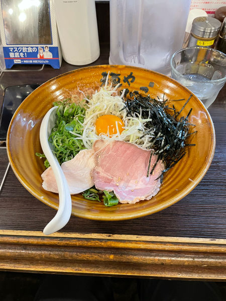 「まぜそば200g (830円)」@麺や でこの写真