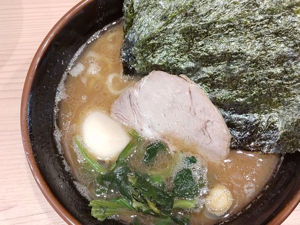 「ラーメン＋のり＋味玉」@漢ラーメン 室の写真