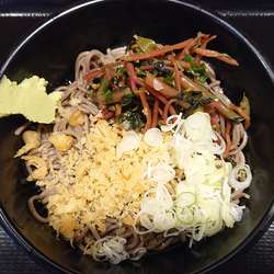 （期間限定）ヒョウそば（冷）　４００円　※