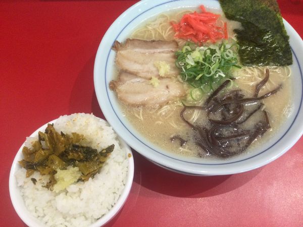 「本場博多ラーメン（¥650）」@本場博多ラーメン せまかっちゃん 神田店の写真