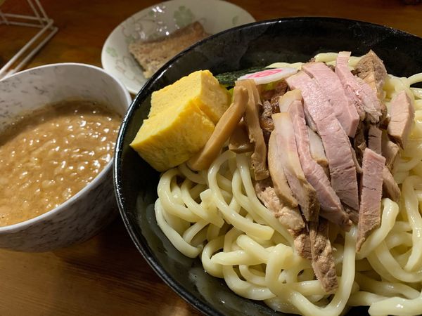 「盛りそば　セブ肉トッピング」@極太濁流ラーメン ら・けいこ 東片端店の写真