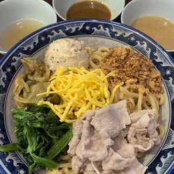 冷まぜそば 豚しゃぶごまだれ味 850円