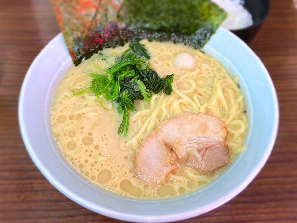 「醤油ラーメン￥700」@横浜家系ラーメン 飯田橋 魂心家の写真
