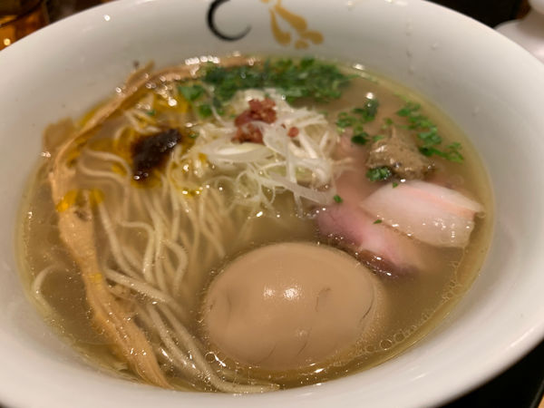 「塩そば」@SOBAHOUSE 金色不如帰 新宿御苑本店の写真