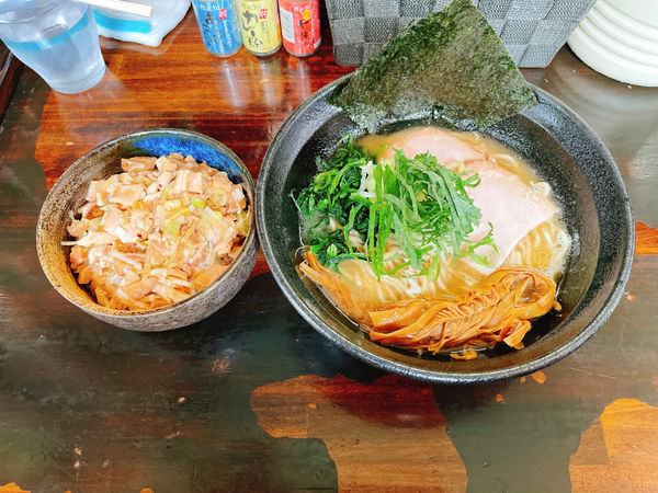 「鶏濃厚醤油」@濃麺 海月の写真