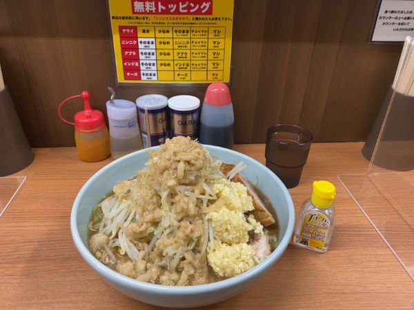「ラーメン(大)ヤサイ・マシ ニンニク、アブラ・チョイマシ」@ラーメン やまや 本店の写真