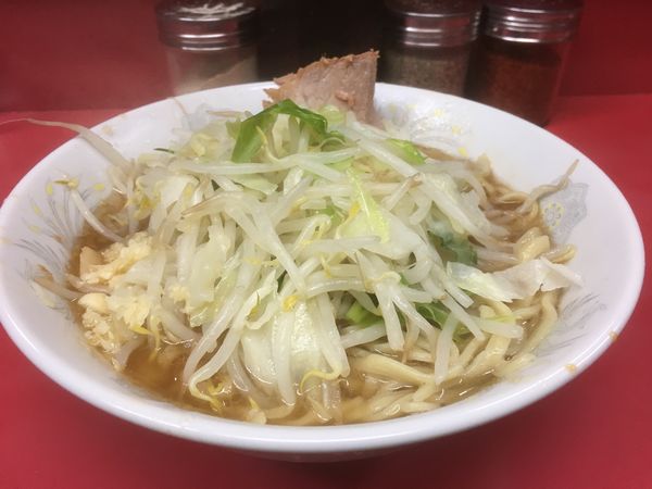 「豚2枚入 小ラーメン（ﾆﾝﾆｸ）」@ラーメン二郎 環七一之江店の写真