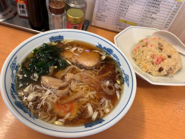 「半チャンラーメン」@平和軒の写真