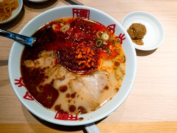 「肉増し極からか麺」@博多一風堂 横浜泉店の写真