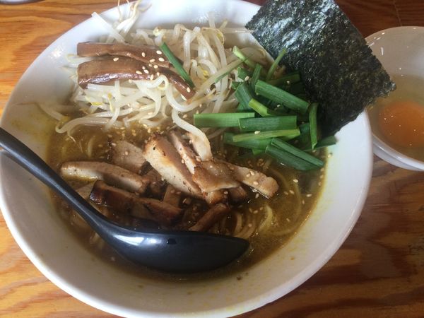 「【限定】冷やしかけカレー中華・別皿生玉子付(¥900)」@富士らーめんの写真