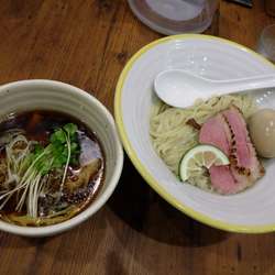 岩手鴨の淡麗生醤油つけ麺  限定