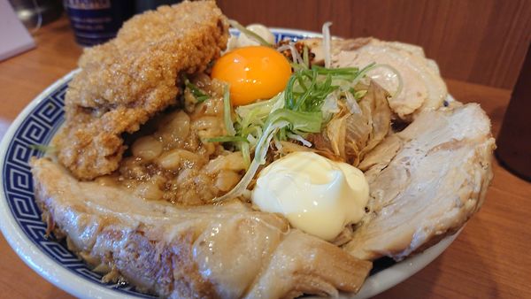 「特製汁なし」@びんびん豚 坂戸店の写真