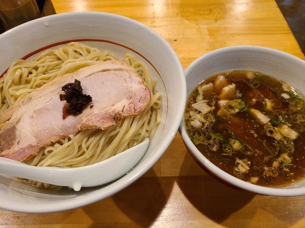 「つけ麺　正油」@川の先の上の写真
