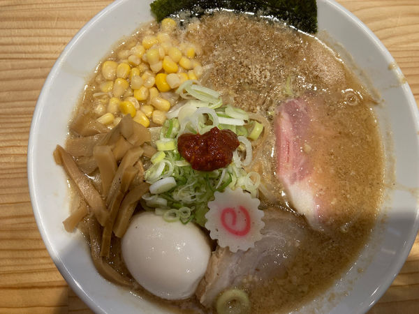 「白味噌らーめん 890円」@中華そば 貴将の写真