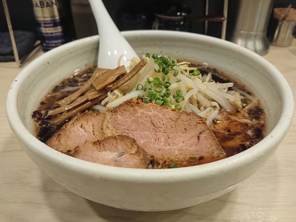 「醤油らーめん」@らーめん はな火屋の写真