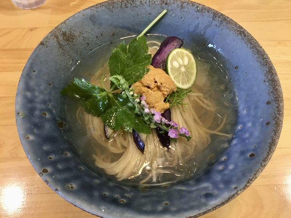 「浅利と雲丹 塩冷やし中華蕎麦」@中華蕎麦 鳴神食堂の写真