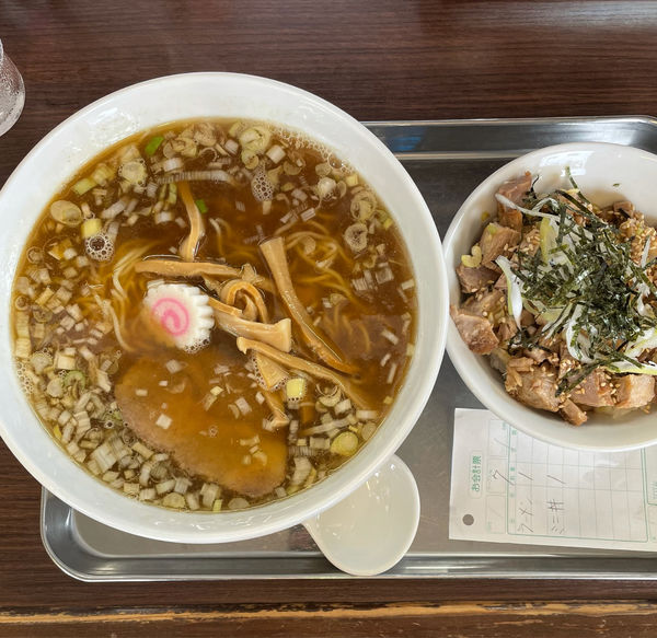 「中華そば、ミニチャーシュー丼」@東京らぁめんちよだの写真