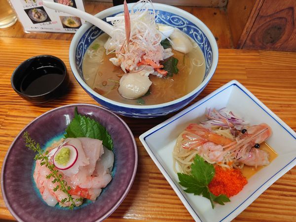 「【7周年記念限定麺】うみのそば〜感謝〜1000円」@中華そば よしかわの写真