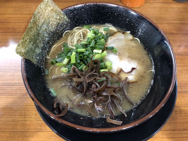 「ラーメン 750円」@博多長浜らーめん ぼたんの写真