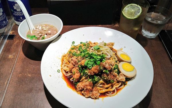 「【限定】冷た～い牛シビレる擔擔麺 牛肉湯・茉莉花ライム茶付」@麺屋武蔵 武仁の写真