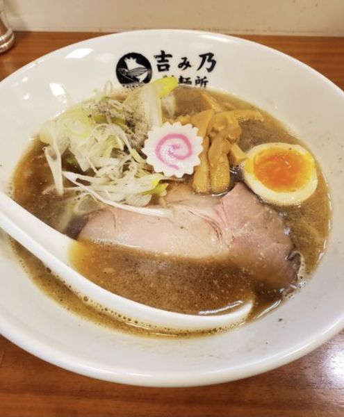 「飛出汁ラーメン」@吉み乃製麺所 大和店の写真