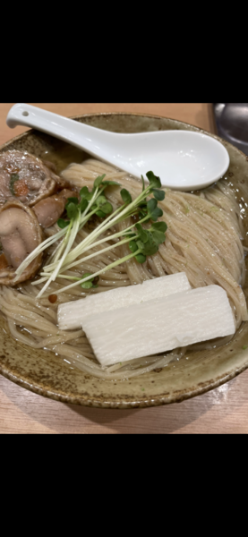 「アゴ煮干し昆布水冷しつけそば　１０００円」@らぁ麺 はやし田 赤羽店の写真
