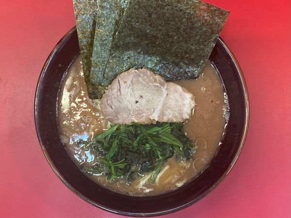 「ラーメン並」@横浜ラーメン 山本家の写真