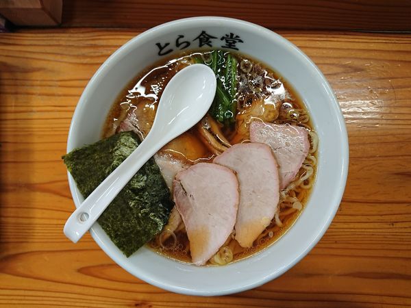 「焼豚ワンタン麺」@とら食堂の写真